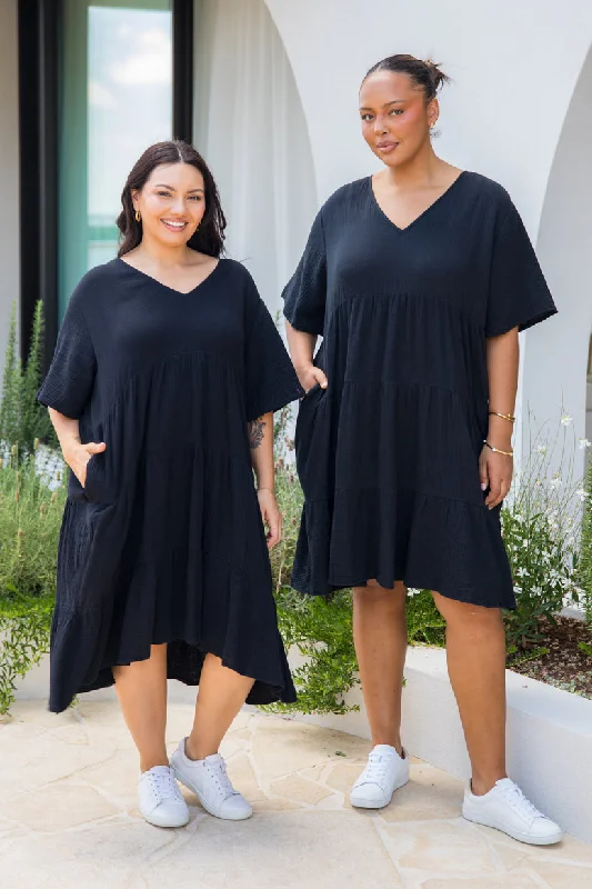 Shift Women Dress with a Simple and Classic Design for Everyday Wear Shift Women Dress with a Simple and Classic Design for Everyday Wear PQ Collection Chic Dress Black Shift Women Dress with a Simple and Classic Design for Everyday Wear Shift Women Dress with a Simple and Classic Design for Everyday Wear PQ Collection Chic Dress Black