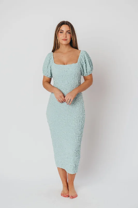 Long - Sleeve Women Dress in Velvet for a Luxurious Winter Look Long - Sleeve Women Dress in Velvet for a Luxurious Winter Look Blakeley Textured Midi Dress in Seafoam - Bump Friendly & Inclusive Sizing (S-1XL) Long - Sleeve Women Dress in Velvet for a Luxurious Winter Look Long - Sleeve Women Dress in Velvet for a Luxurious Winter Look Blakeley Textured Midi Dress in Seafoam - Bump Friendly & Inclusive Sizing (S-1XL)