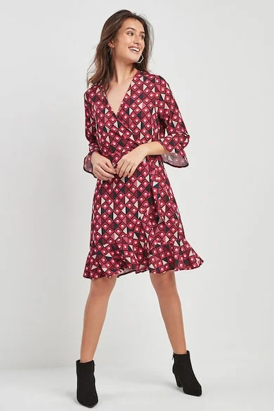 Mini Women Dress with a Short Hem for a Young and Trendy Style Mini Women Dress with a Short Hem for a Young and Trendy Style Red Geometric Wrap Dress Mini Women Dress with a Short Hem for a Young and Trendy Style Mini Women Dress with a Short Hem for a Young and Trendy Style Red Geometric Wrap Dress