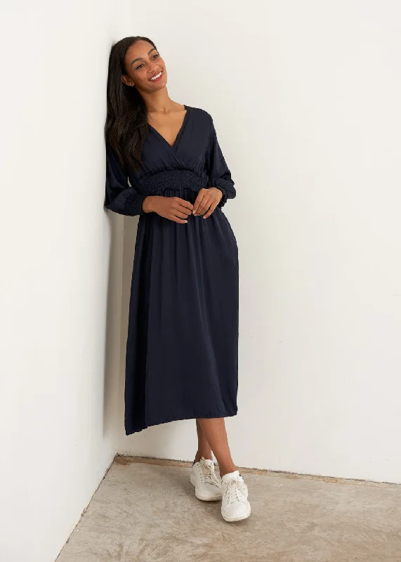 Empire Waist Women Dress to Accentuate the Bust and Conceal the Waist Empire Waist Women Dress to Accentuate the Bust and Conceal the Waist ROCOCO SATIN DRESS Empire Waist Women Dress to Accentuate the Bust and Conceal the Waist Empire Waist Women Dress to Accentuate the Bust and Conceal the Waist ROCOCO SATIN DRESS