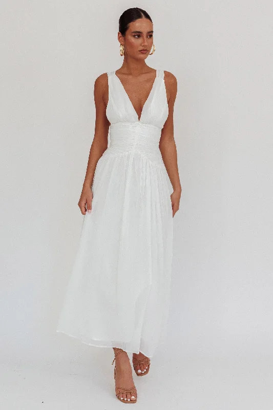 Backless Women Dress for a Sexy and Alluring Look at Evening Events Backless Women Dress for a Sexy and Alluring Look at Evening Events Sammi Ruched Waist Tied Back Maxi Dress White Backless Women Dress for a Sexy and Alluring Look at Evening Events Backless Women Dress for a Sexy and Alluring Look at Evening Events Sammi Ruched Waist Tied Back Maxi Dress White