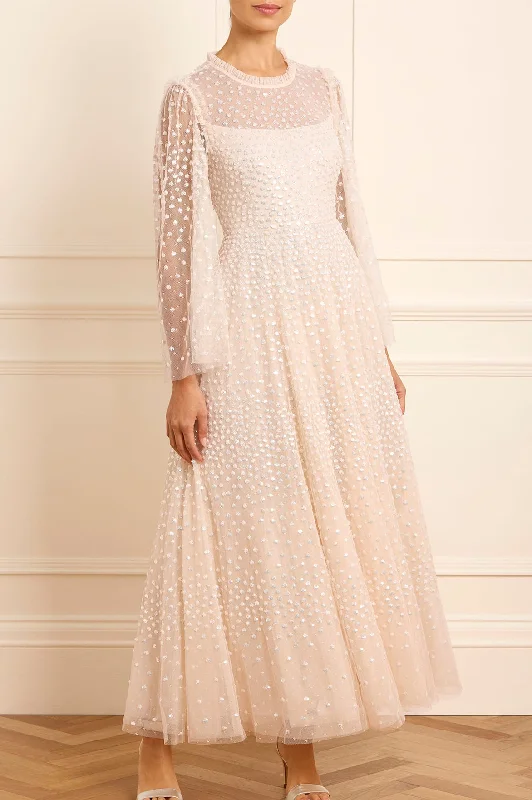 Long - Sleeve Women Dress in Velvet for a Luxurious Winter Look Long - Sleeve Women Dress in Velvet for a Luxurious Winter Look Scatter Dot Round Neck Ankle Gown Long - Sleeve Women Dress in Velvet for a Luxurious Winter Look Long - Sleeve Women Dress in Velvet for a Luxurious Winter Look Scatter Dot Round Neck Ankle Gown
