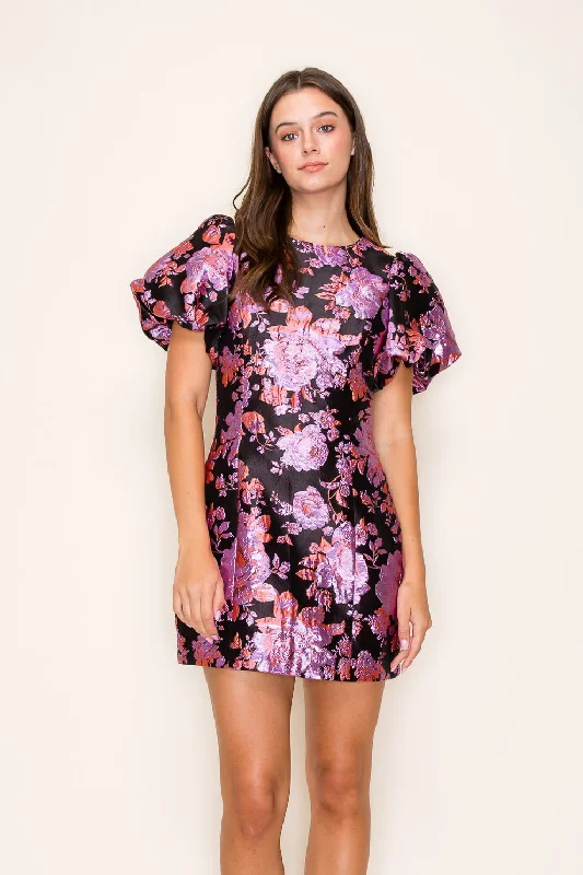 Shift Women Dress with a Simple and Classic Design for Everyday Wear Shift Women Dress with a Simple and Classic Design for Everyday Wear Selena Jacquard Dress Shift Women Dress with a Simple and Classic Design for Everyday Wear Shift Women Dress with a Simple and Classic Design for Everyday Wear Selena Jacquard Dress