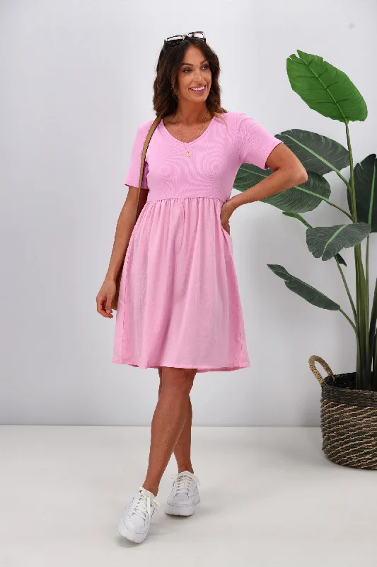 Halter Neck Women Dress to Show Off the Shoulders and Neckline Halter Neck Women Dress to Show Off the Shoulders and Neckline Shine On Label Amara Rib Bodice Dress Pink Halter Neck Women Dress to Show Off the Shoulders and Neckline Halter Neck Women Dress to Show Off the Shoulders and Neckline Shine On Label Amara Rib Bodice Dress Pink