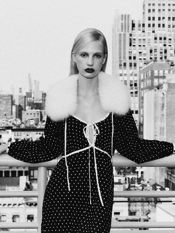 Strapless Women Dress with a Built - in Bra for Comfort and Support Strapless Women Dress with a Built - in Bra for Comfort and Support Suki Dress in Black & White Dot Strapless Women Dress with a Built - in Bra for Comfort and Support Strapless Women Dress with a Built - in Bra for Comfort and Support Suki Dress in Black & White Dot