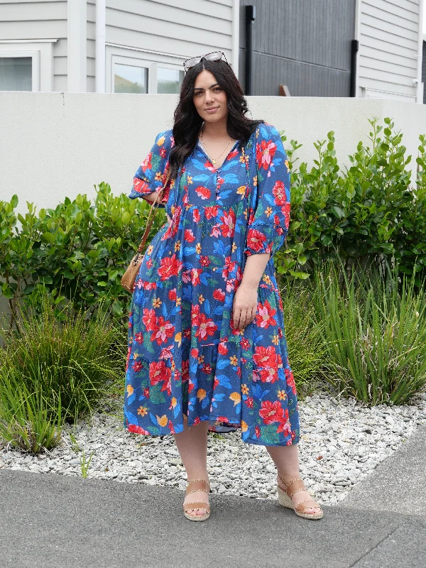 Strapless Women Dress with a Built - in Bra for Comfort and Support Strapless Women Dress with a Built - in Bra for Comfort and Support Sunday Boho Ashley Dress Navy Floral Strapless Women Dress with a Built - in Bra for Comfort and Support Strapless Women Dress with a Built - in Bra for Comfort and Support Sunday Boho Ashley Dress Navy Floral