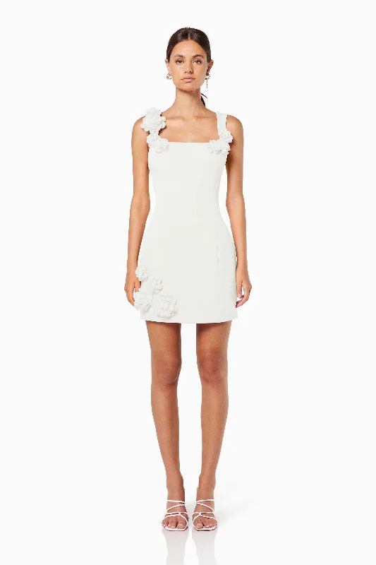 Little Black Women Dress with Sequins for a Glamorous Night Out Little Black Women Dress with Sequins for a Glamorous Night Out Trompe 3D Floral Mini Dress In White Little Black Women Dress with Sequins for a Glamorous Night Out Little Black Women Dress with Sequins for a Glamorous Night Out Trompe 3D Floral Mini Dress In White