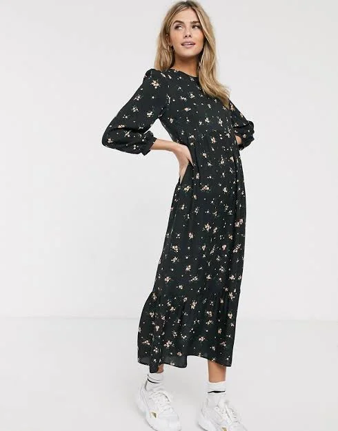 Long - Sleeve Women Dress in Velvet for a Luxurious Winter Look Long - Sleeve Women Dress in Velvet for a Luxurious Winter Look Volume Sleeve Midi Dress with Tiered Skirt in Ditsy Floral-Black Long - Sleeve Women Dress in Velvet for a Luxurious Winter Look Long - Sleeve Women Dress in Velvet for a Luxurious Winter Look Volume Sleeve Midi Dress with Tiered Skirt in Ditsy Floral-Black